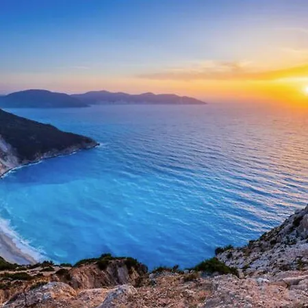 Villa Remarkable Kefalonia Yu Kanda 3 Bedrooms Seafront *