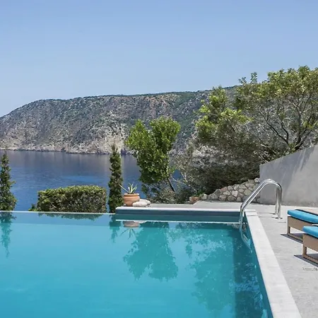 Villa Remarkable Kefalonia Yu Kanda 3 Bedrooms Seafront