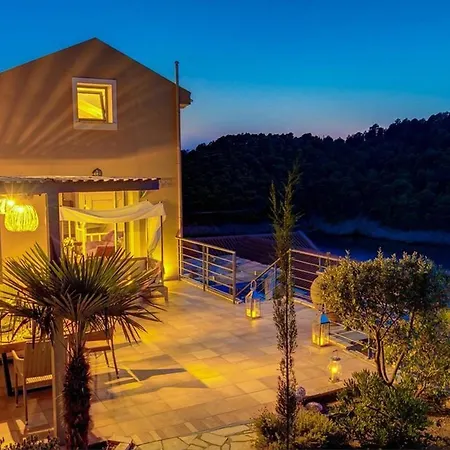 Remarkable Kefalonia Yu Kanda 3 Bedrooms Seafront Villa